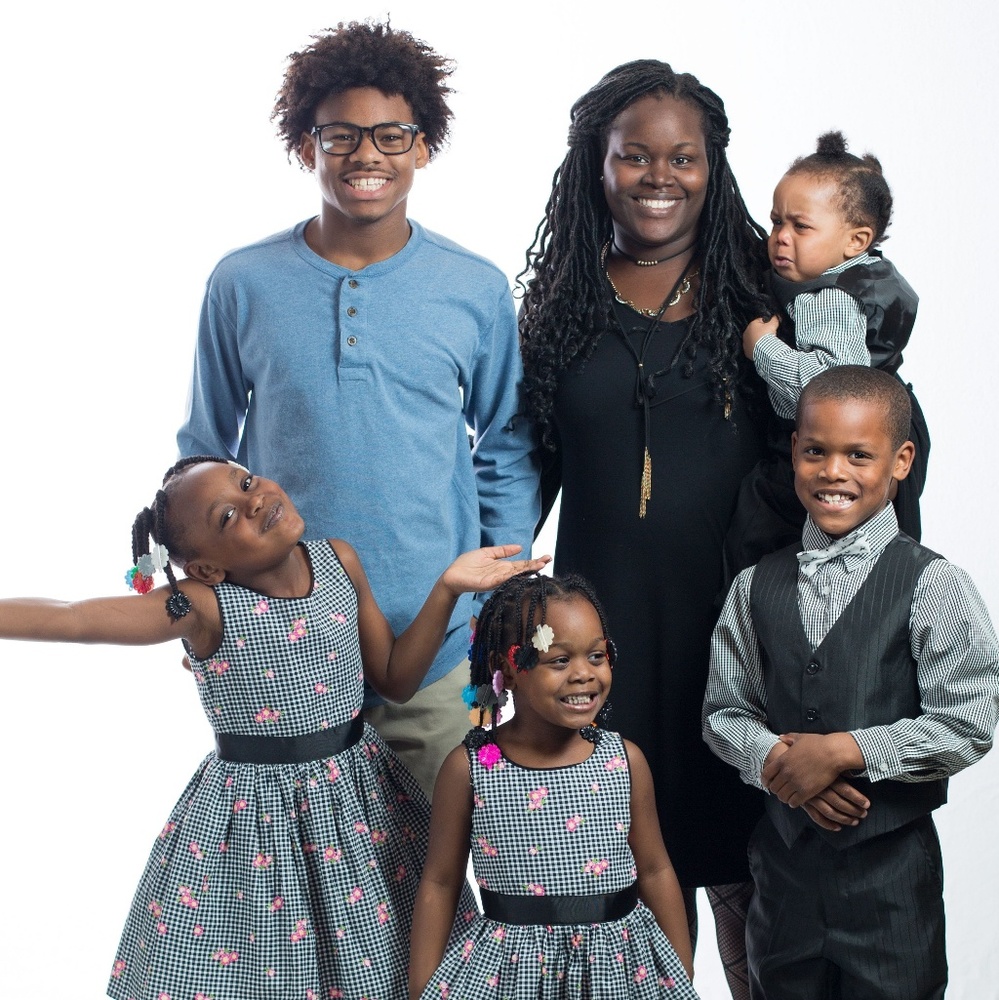 Meet your Posher, Felicia